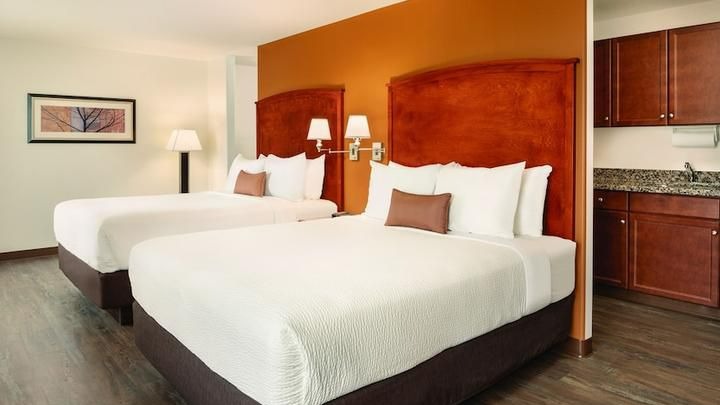 Days Inn & Suites by Wyndham Sherwood Park Bedroom | Eden Textile