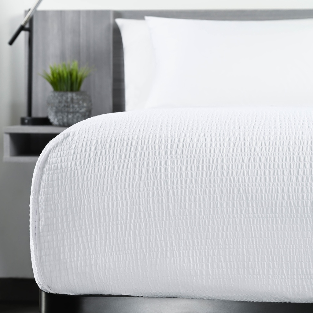 Vela Decorative White Top Sheets